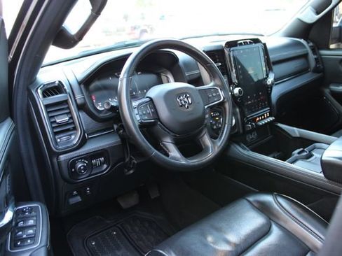 Used 2023 RAM 1500 Limited AWD/4WD image 14