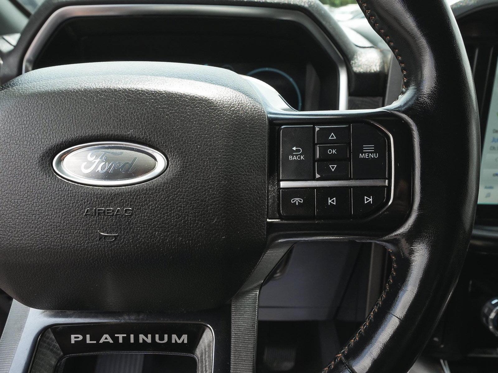 Used 2023 Ford F150 Platinum w/ FX4 Off-Road Package AWD/4WD image 20