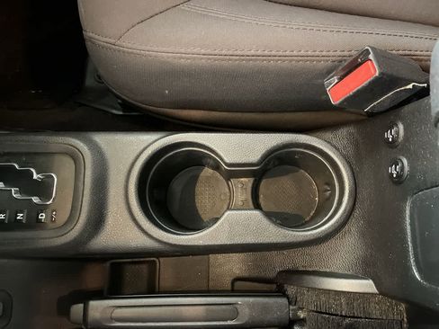 Used 2015 Jeep Wrangler Unlimited Sport w/ Quick Order Package 24S image 20