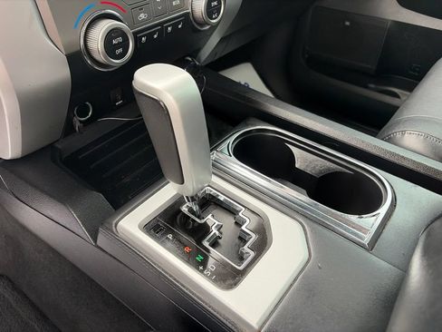 Used 2017 Toyota Tundra Platinum RWD image 10