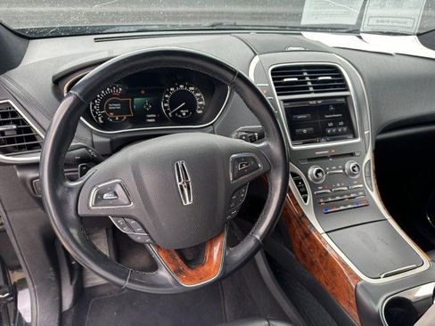 Used 2016 Lincoln MKX Reserve AWD/4WD image 12