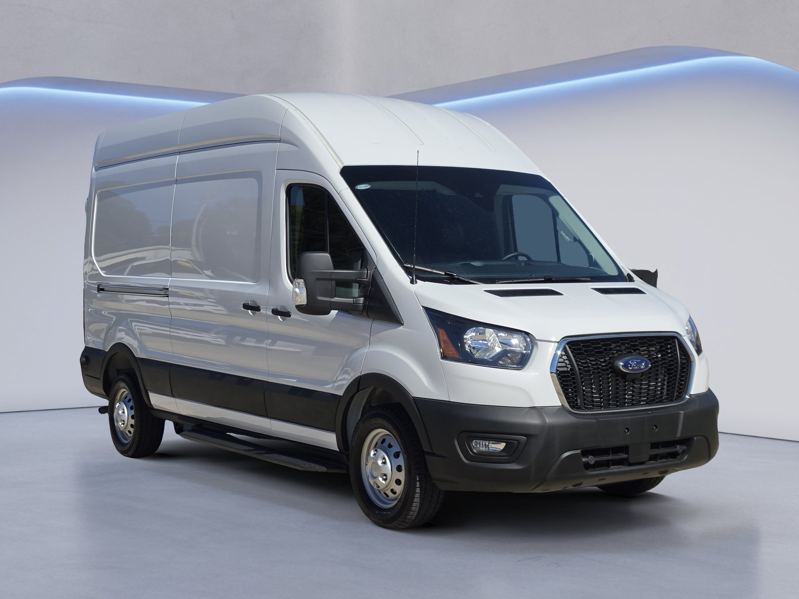 Used 2025 Ford Transit 350 148 High Roof w/ Exterior Upgrade Package RWD image 2
