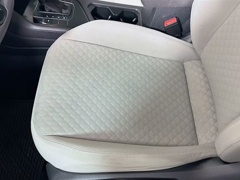 Used 2018 Volkswagen Tiguan S FWD image 18