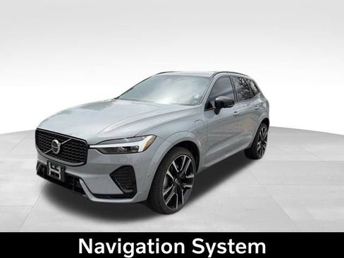 Certified 2024 Volvo XC60 T8 Ultimate w/ Protection Package Premier AWD/4WD image 3