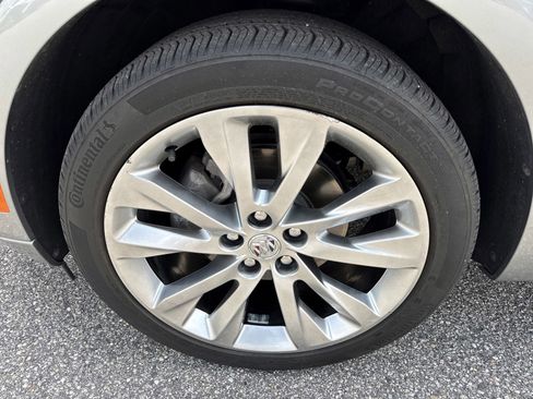 Used 2023 Buick Envision Avenir FWD image 10