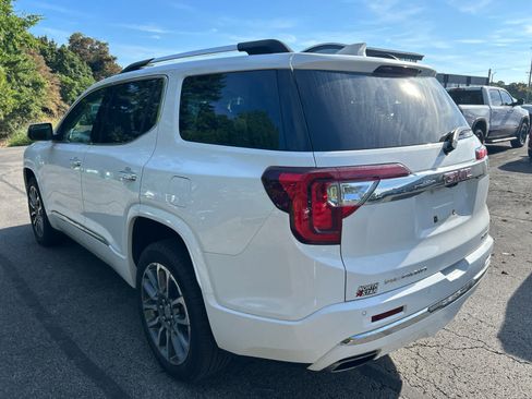Used 2021 GMC Acadia Denali w/ Denali Technology Package AWD/4WD image 2
