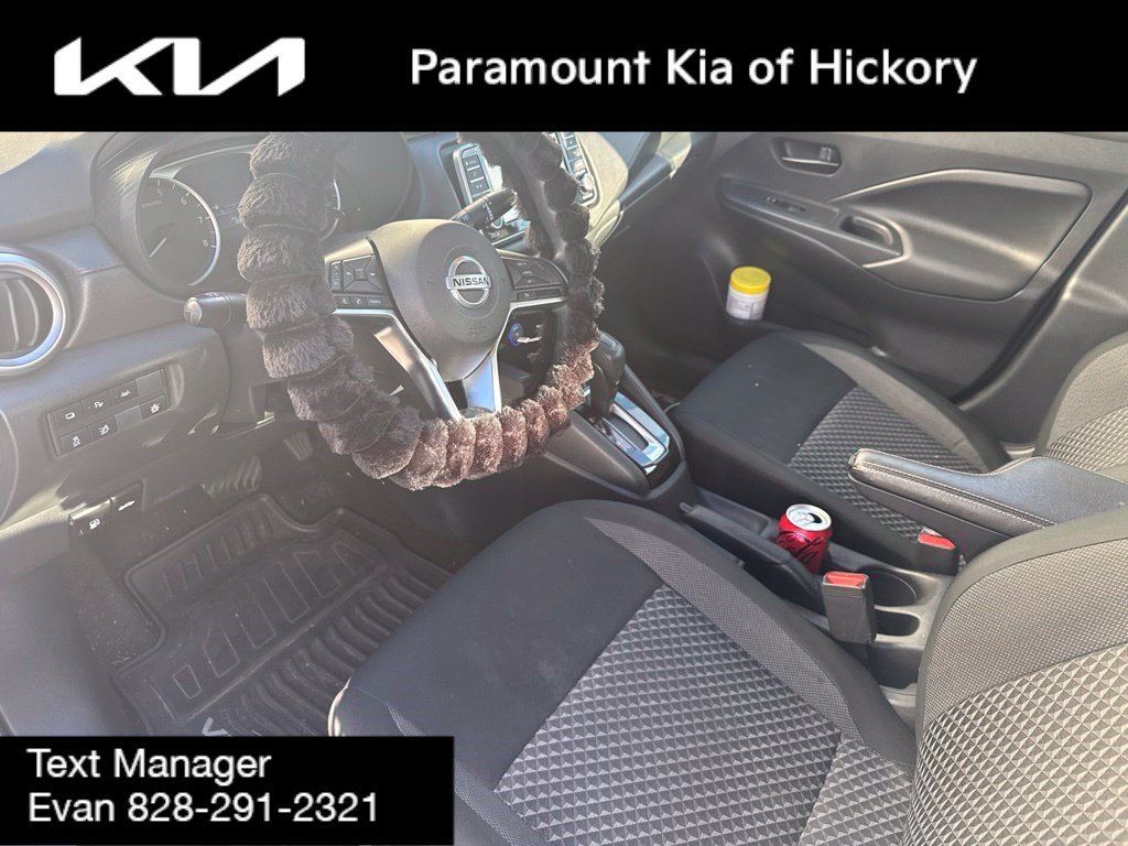 Used 2020 Nissan Versa S FWD image 11