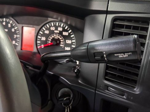 Used 2019 Nissan NV 3500 SL RWD image 26