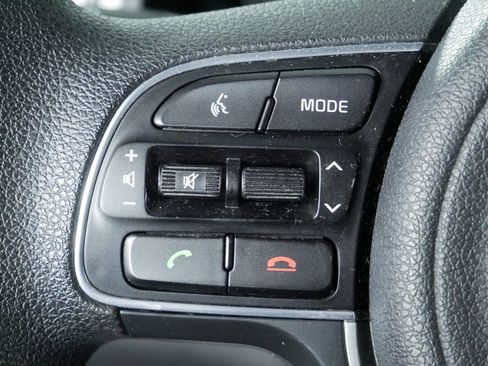 Certified 2019 Kia Niro LX image 25