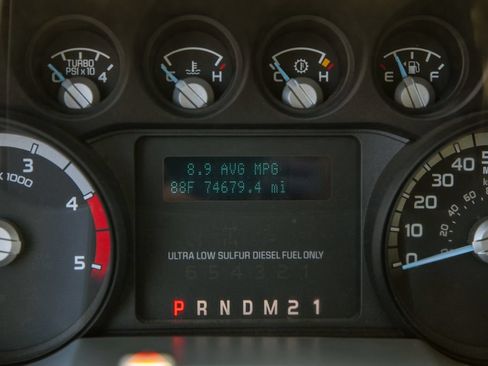 Used 2016 Ford F550 2WD Crew Cab Super Duty image 16