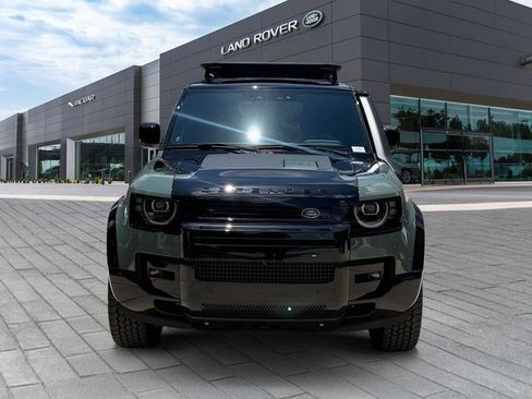 New 2026 Land Rover Defender 110 Trophy Edition AWD/4WD image 8