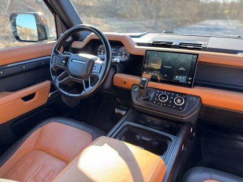 Used 2023 Land Rover Defender 130 X image 30