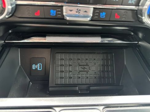 Used 2023 Ford F150 Lariat AWD/4WD image 29
