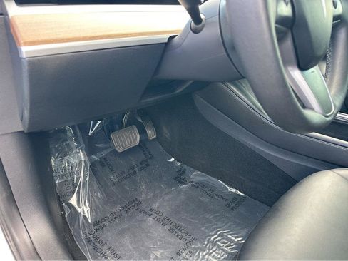 Used 2023 Tesla Model 3 Standard Range image 28