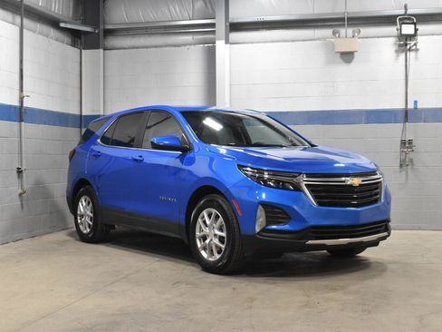 Used 2024 Chevrolet Equinox LT w/ LPO, Floor Liner Package FWD image 28