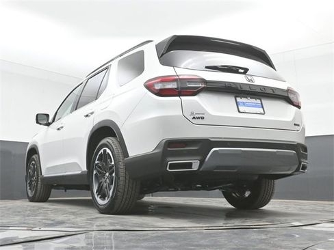 New 2026 Honda Pilot Touring image 49