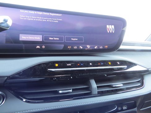 New 2026 Buick Enclave Sport Touring w/ LPO, Floor Liner Package image 22