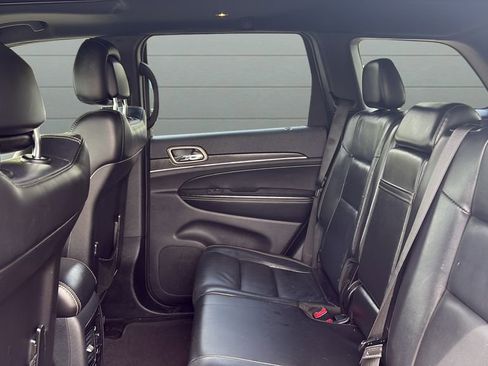 Used 2017 Jeep Grand Cherokee Limited AWD/4WD image 17
