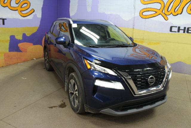 Used 2021 Nissan Rogue SV AWD/4WD image 2