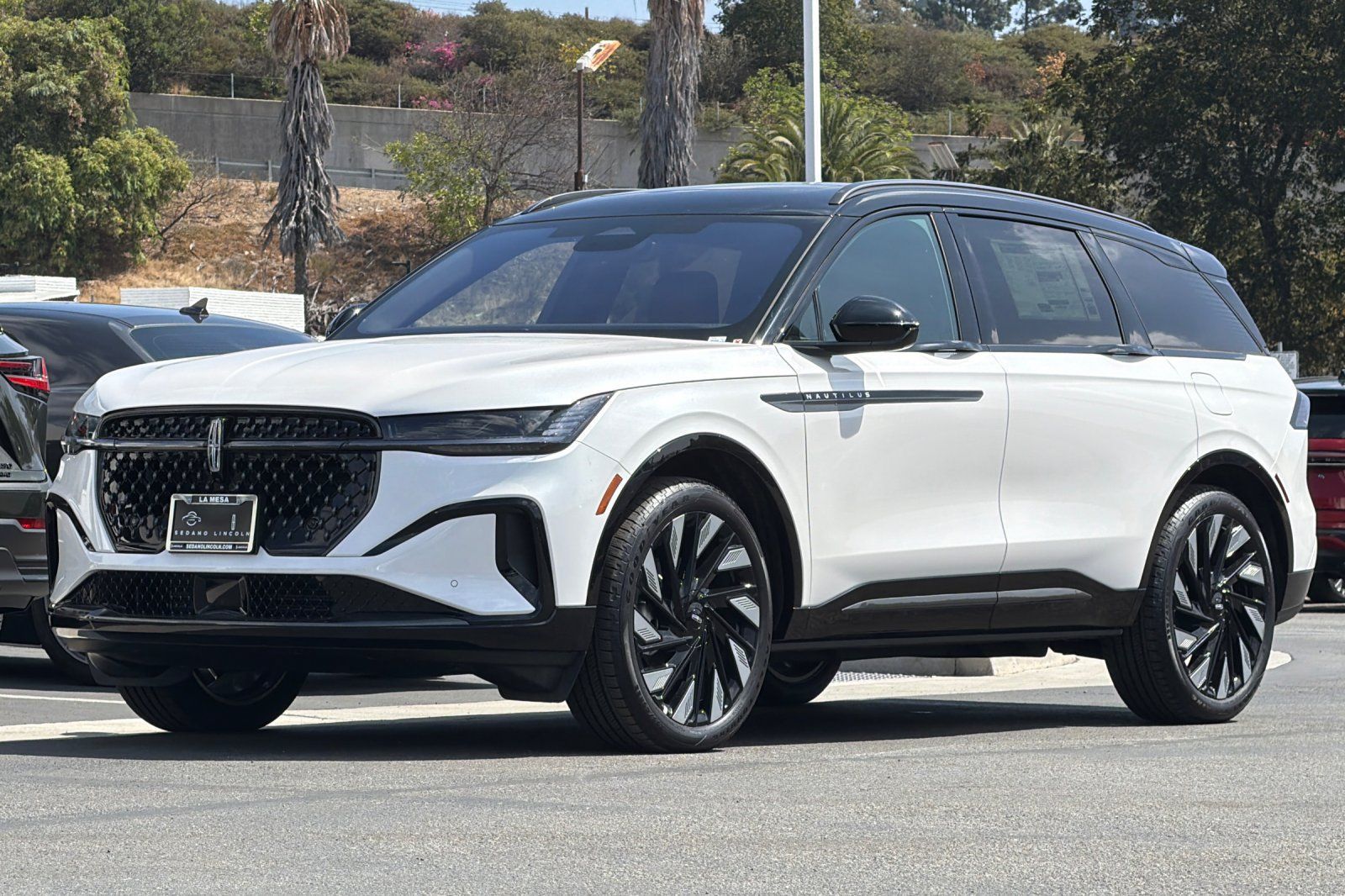 New 2026 Lincoln Nautilus Reserve AWD/4WD image 7
