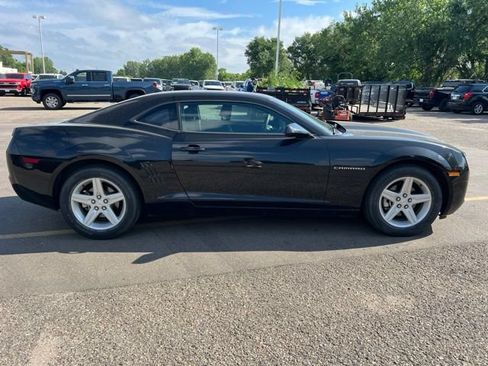 Used 2010 Chevrolet Camaro LT RWD image 9