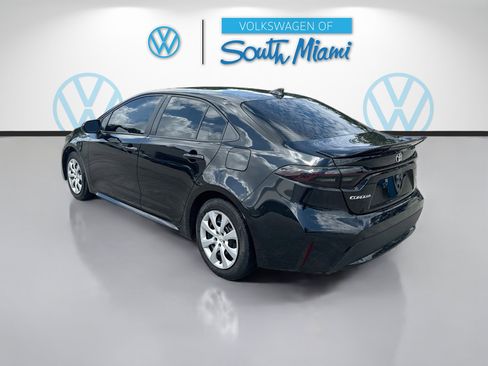 Used 2022 Toyota Corolla LE FWD image 5