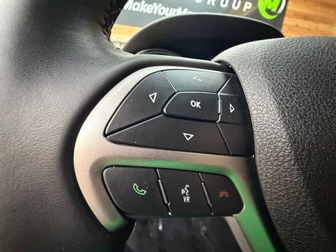 Used 2018 Jeep Grand Cherokee Laredo image 22