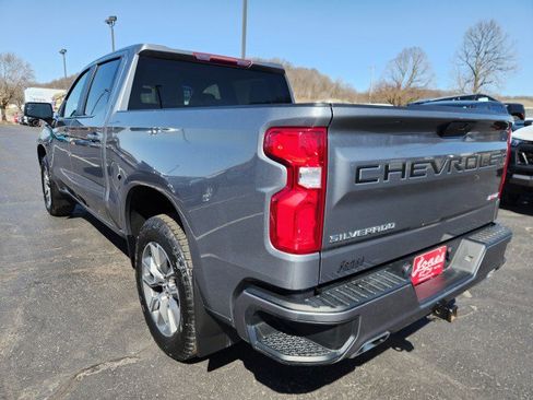 Used 2022 Chevrolet Silverado 1500 RST image 3