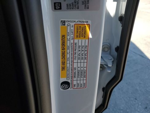 New 2026 GMC Yukon XL Denali w/ Sun & Power Step Package AWD/4WD image 31