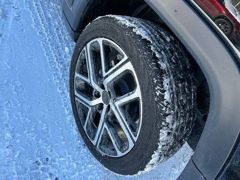 Used 2025 Jeep Compass Limited w/ Sun & Sound Group image 26