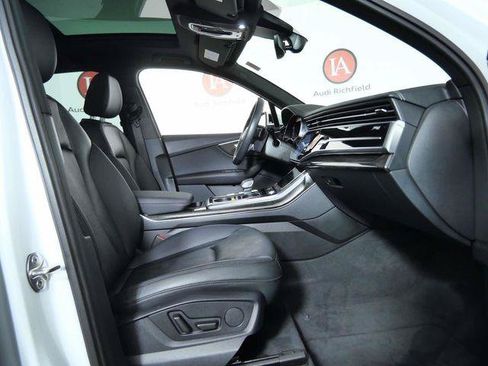 Used 2023 Audi Q7 2.0T Premium w/ Convenience Package AWD/4WD image 11