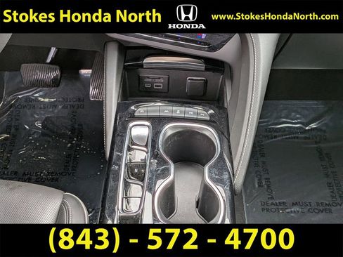 Used 2022 Buick Envision Avenir w/ Technology Package II image 20