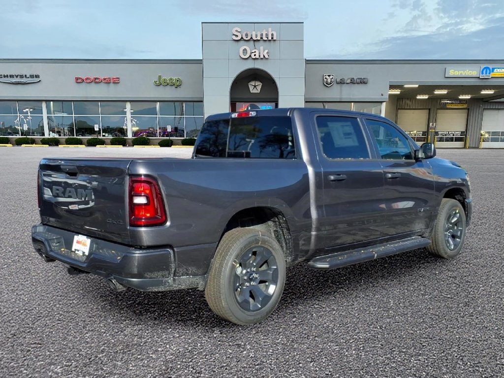 New 2027 RAM 1500 Express AWD/4WD image 3