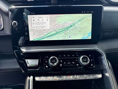 Used 2024 GMC Sierra 2500 Denali w/ Technology Package image 29