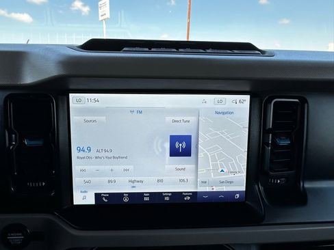 Used 2022 Ford Bronco Wildtrak AWD/4WD image 29
