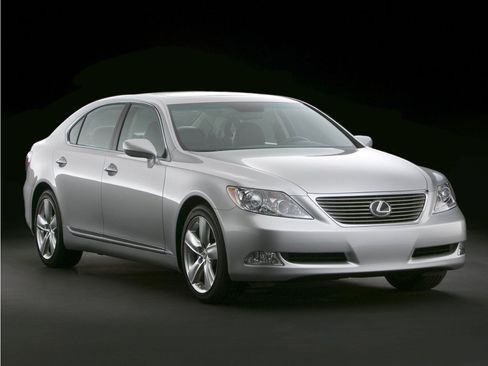 Used 2007 Lexus LS 460 w/ Comfort Pkg RWD image 1