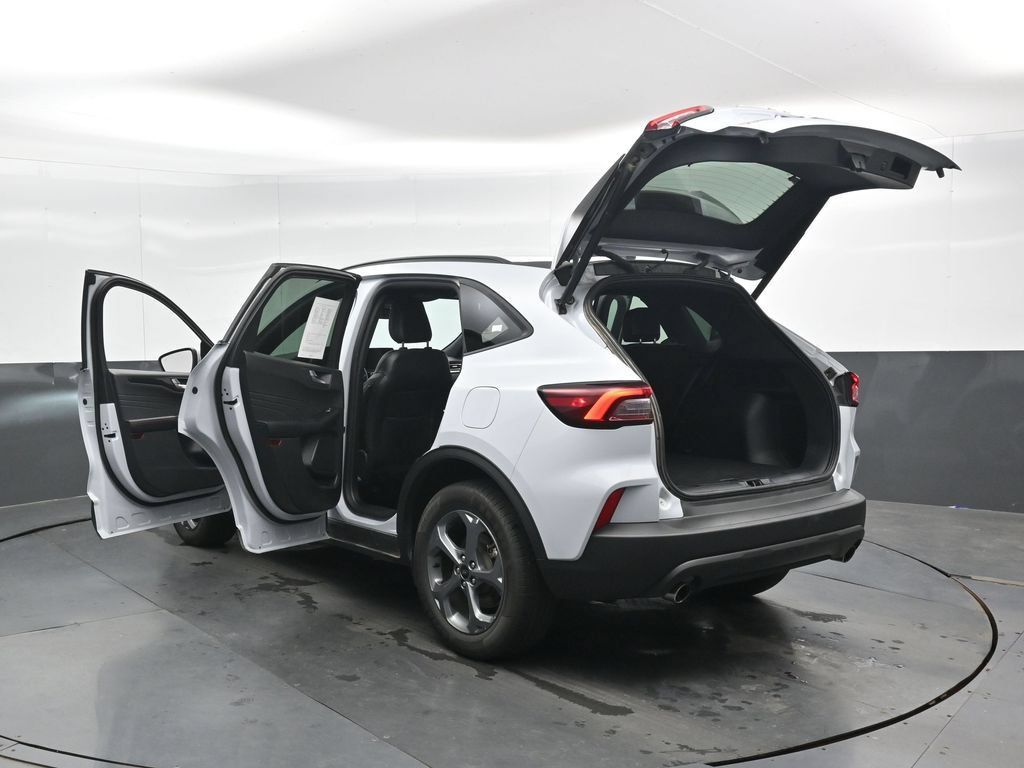 Used 2025 Ford Escape ST-Line Select AWD/4WD image 49