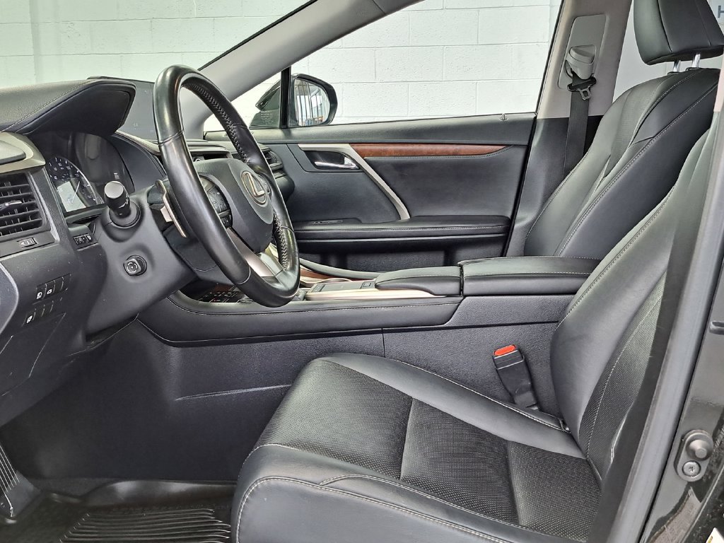 Used 2020 Lexus RX 350L Premium w/ Premium Package AWD/4WD image 23