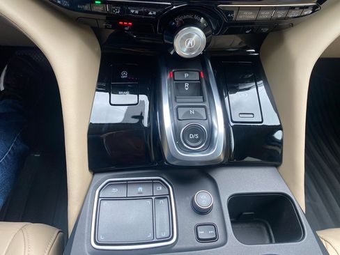 Used 2024 Acura MDX SH-AWD w/ Technology Package image 19