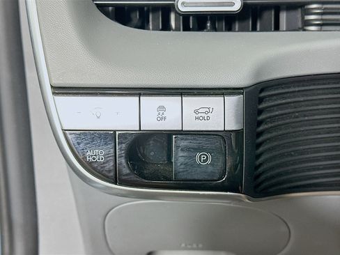 Used 2024 Hyundai Ioniq 5 SEL RWD image 17