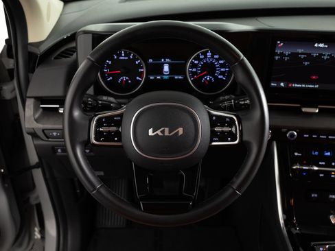 Used 2022 Kia Carnival SX FWD image 34