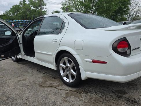 Used 2001 Nissan Maxima SE w/ (W08) Meridian Edition Pkg image 10