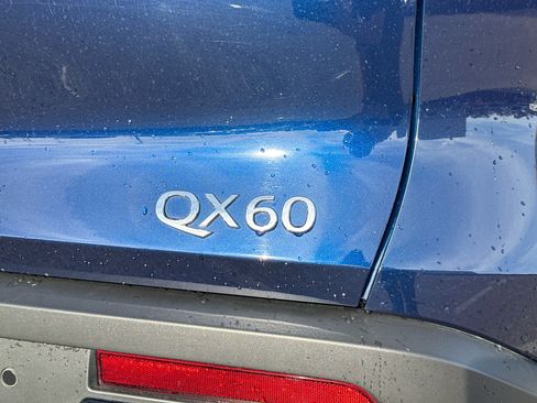 Used 2023 INFINITI QX60 Pure image 11
