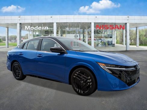 New 2027 Nissan Sentra SR w/ Floor Mat Package FWD image 7