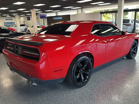 Used 2015 Dodge Challenger R/T w/ Quick Order Package 22B R/T RWD image 7