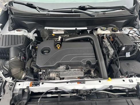 Used 2024 GMC Terrain SLE image 15