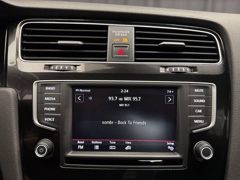Used 2016 Volkswagen GTI SE w/ Lighting Package (SEL) FWD image 14