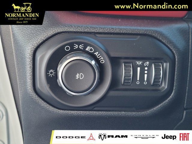Used 2021 Jeep Wrangler Unlimited Rubicon AWD/4WD image 14
