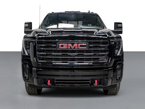 Used 2024 GMC Sierra 2500 AT4 w/ AT4 Premium Plus Package AWD/4WD image 3