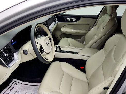 Used 2023 Volvo S60 B5 Core w/ Climate Package image 20